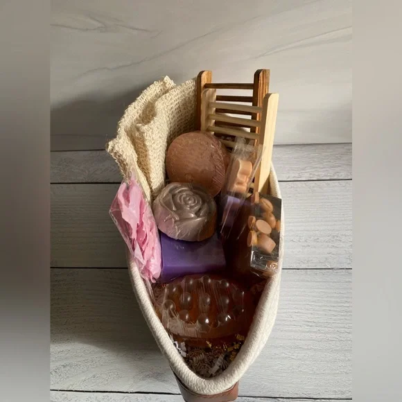 Soap Gift Basket, White Oval Woven Rope, Handmade Soaps ( PRICE IS FIRM ) - Picture 5 of 7